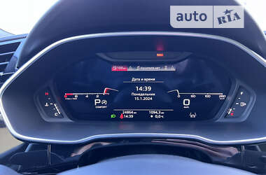 Внедорожник / Кроссовер Audi Q3 2022 в 