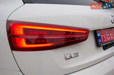Внедорожник / Кроссовер Audi Q3 2016 в 