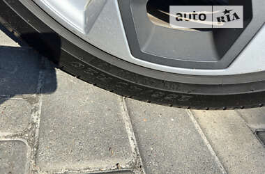 Позашляховик / Кросовер Audi Q3 2020 в Одесі