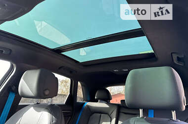Позашляховик / Кросовер Audi Q3 2022 в 