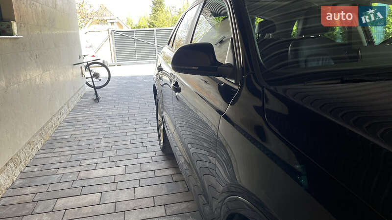 Внедорожник / Кроссовер Audi Q3 2016 в Киеве