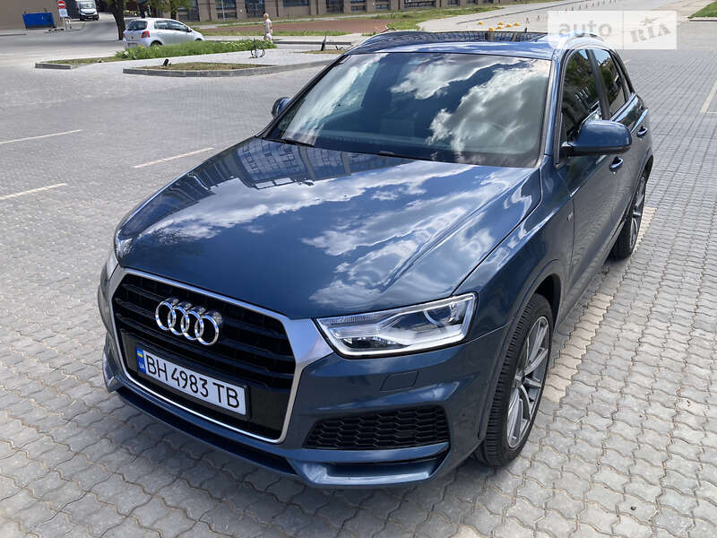 Внедорожник / Кроссовер Audi Q3 2018 в Одессе