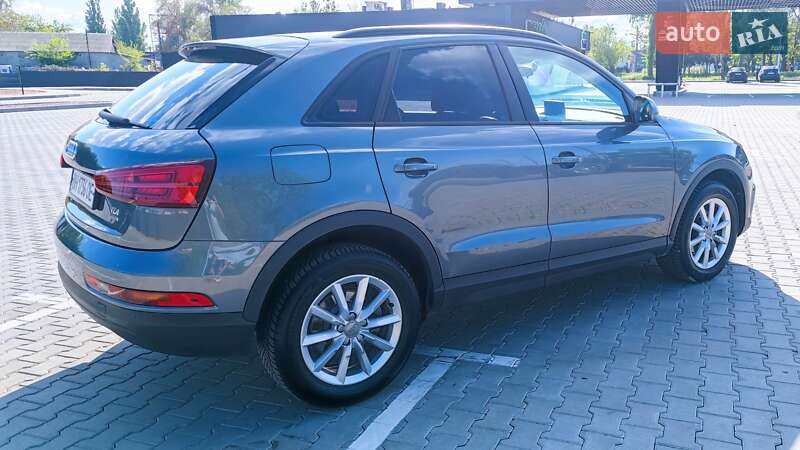 Внедорожник / Кроссовер Audi Q3 2015 в Одессе