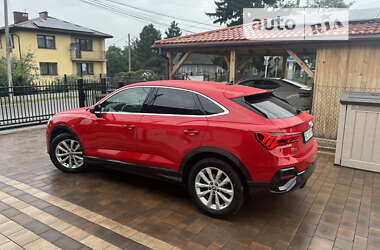 Внедорожник / Кроссовер Audi Q3 2020 в 