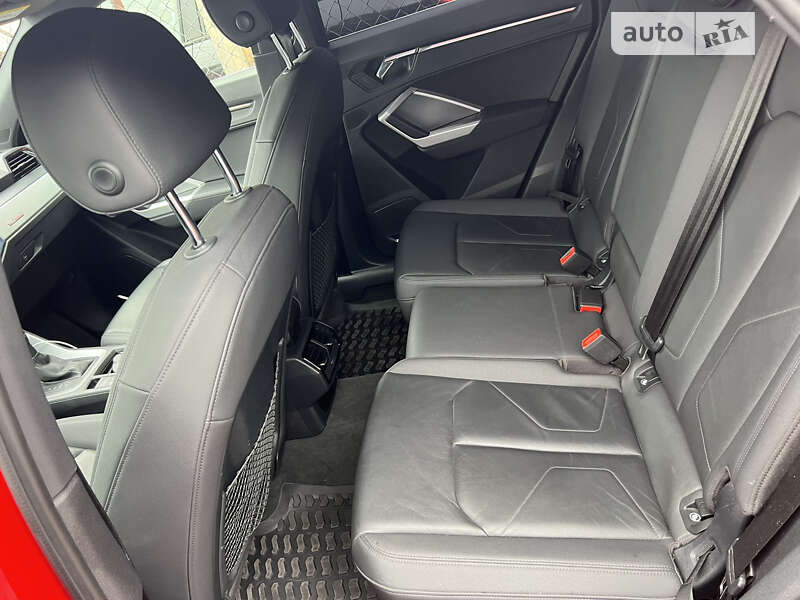 Позашляховик / Кросовер Audi Q3 2020 в Львові