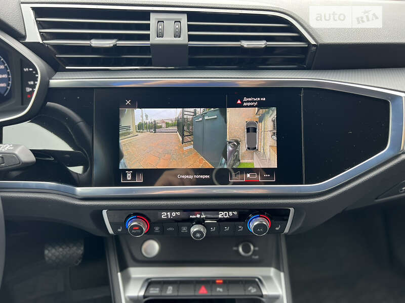 Позашляховик / Кросовер Audi Q3 2020 в Львові