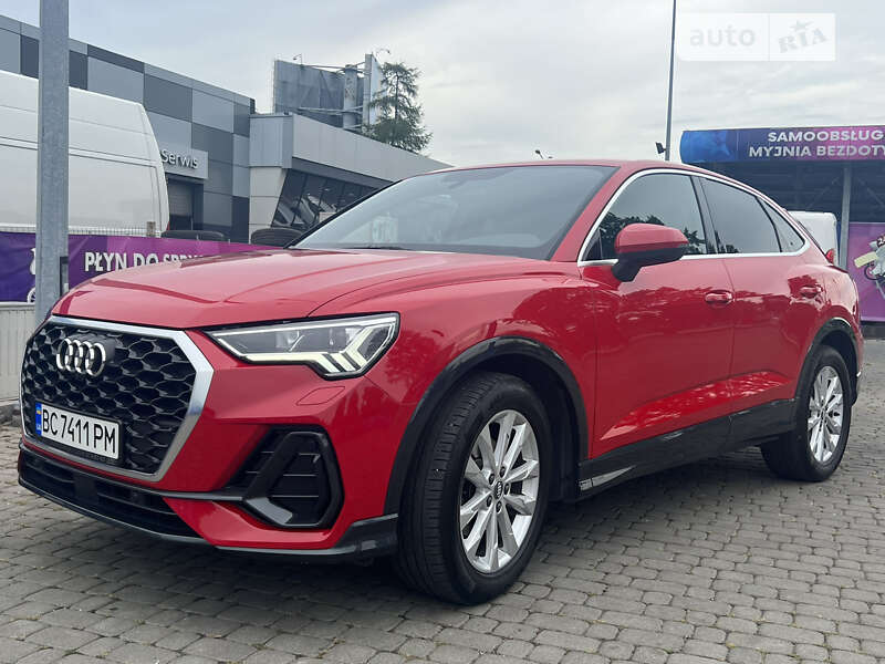 Позашляховик / Кросовер Audi Q3 2020 в Львові