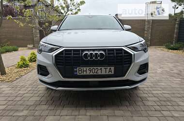 Позашляховик / Кросовер Audi Q3 2019 в Одесі