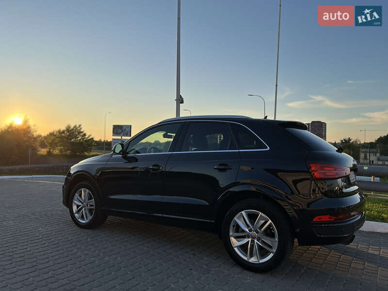 Внедорожник / Кроссовер Audi Q3 2016 в Львове