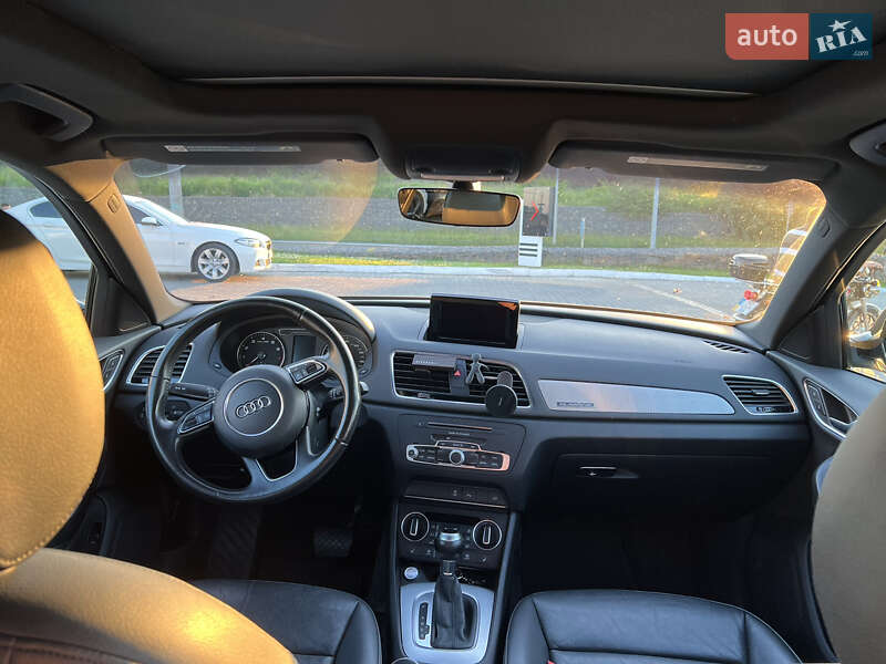 Внедорожник / Кроссовер Audi Q3 2016 в Львове