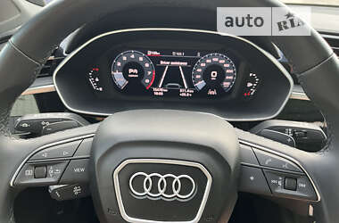 Позашляховик / Кросовер Audi Q3 2022 в Києві