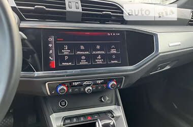 Позашляховик / Кросовер Audi Q3 2022 в Києві