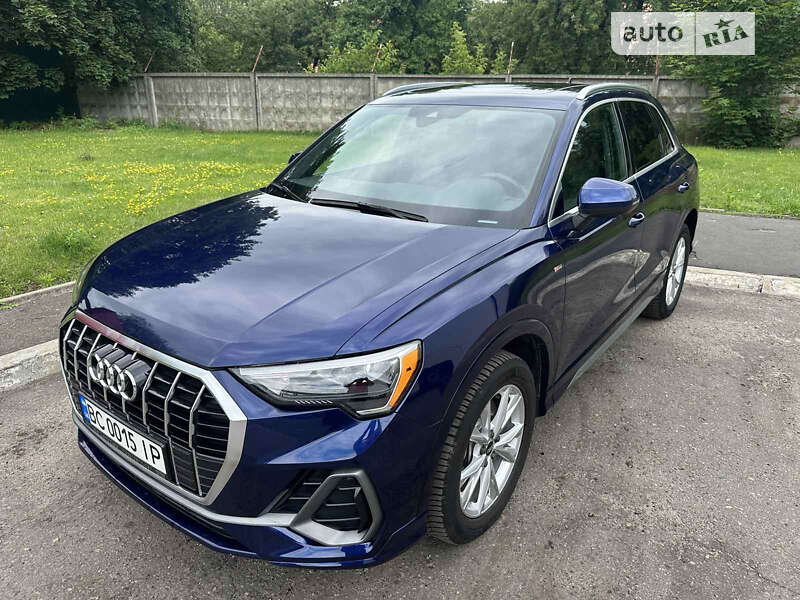 Позашляховик / Кросовер Audi Q3 2020 в Львові