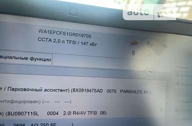 Внедорожник / Кроссовер Audi Q3 2016 в 