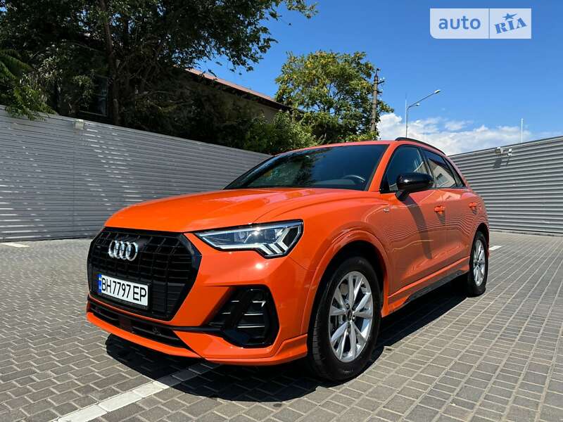 Внедорожник / Кроссовер Audi Q3 2021 в Одессе