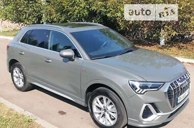 Позашляховик / Кросовер Audi Q3 2022 в Києві