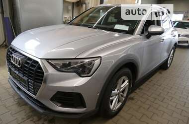 Внедорожник / Кроссовер Audi Q3 2020 в Мукачево