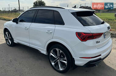Внедорожник / Кроссовер Audi Q3 2022 в Киеве