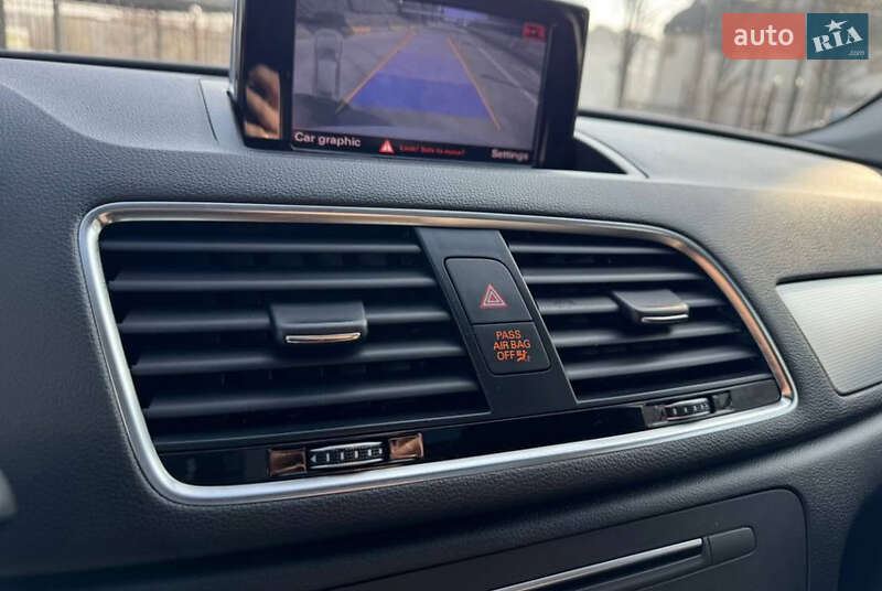 Внедорожник / Кроссовер Audi Q3 2015 в Ивано-Франковске