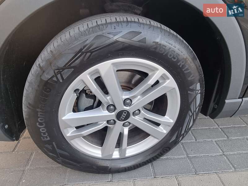 Позашляховик / Кросовер Audi Q3 2020 в Львові