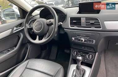 Внедорожник / Кроссовер Audi Q3 2017 в 