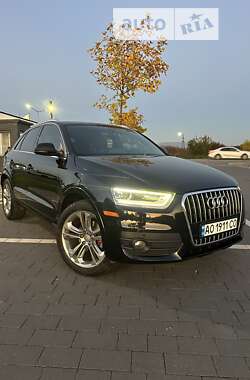 Внедорожник / Кроссовер Audi Q3 2014 в Ужгороде