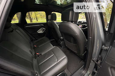 Позашляховик / Кросовер Audi Q3 2021 в Києві