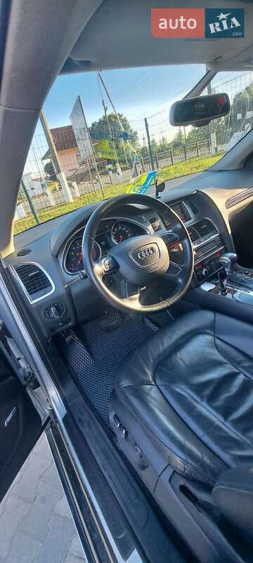 Audi Q3 2012