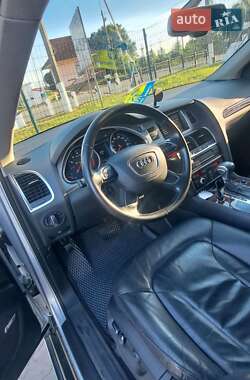 Внедорожник / Кроссовер Audi Q3 2012 в 