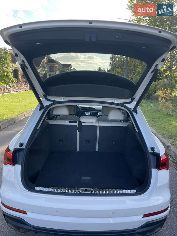 Внедорожник / Кроссовер Audi Q3 2021 в Ровно фото 14 Внедорожник / Кроссовер Audi Q3 2021 в Ровно