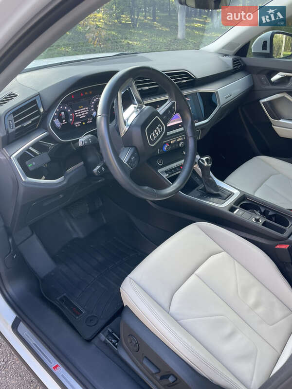 Внедорожник / Кроссовер Audi Q3 2021 в Ровно фото 23 Внедорожник / Кроссовер Audi Q3 2021 в Ровно