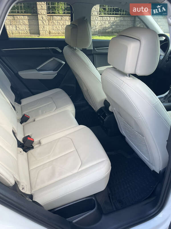 Внедорожник / Кроссовер Audi Q3 2021 в Ровно фото 33 Внедорожник / Кроссовер Audi Q3 2021 в Ровно