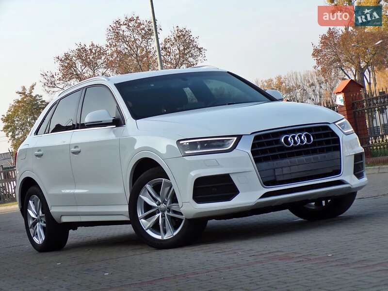 Внедорожник / Кроссовер Audi Q3 2016 в Львове