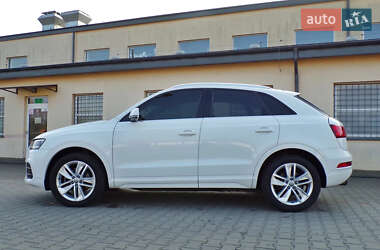 Внедорожник / Кроссовер Audi Q3 2016 в Львове