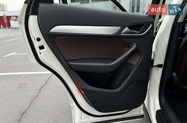 Внедорожник / Кроссовер Audi Q3 2013 в 