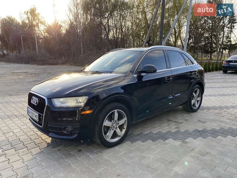 Внедорожник / Кроссовер Audi Q3 2014 в Житомире
