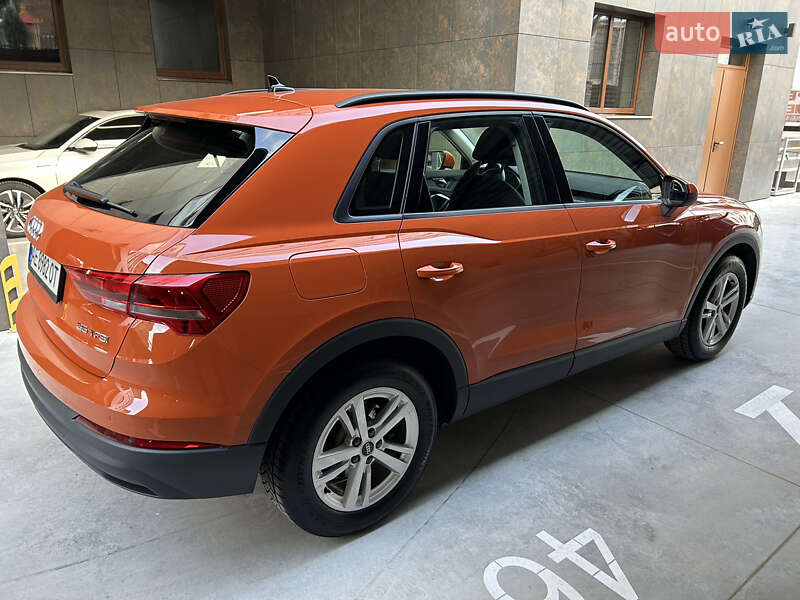 Внедорожник / Кроссовер Audi Q3 2020 в Каменском