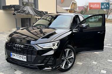 Внедорожник / Кроссовер Audi Q3 2022 в Ужгороде