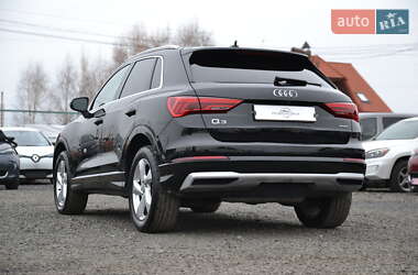 Внедорожник / Кроссовер Audi Q3 2020 в Луцке