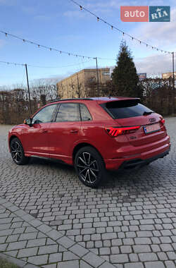 Внедорожник / Кроссовер Audi Q3 2023 в 