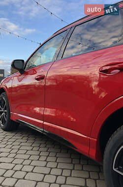 Внедорожник / Кроссовер Audi Q3 2023 в 