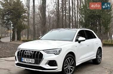 Позашляховик / Кросовер Audi Q3 2020 в Києві