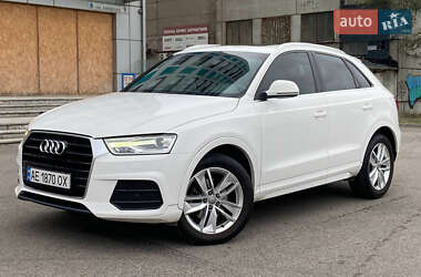 Внедорожник / Кроссовер Audi Q3 2015 в Днепре