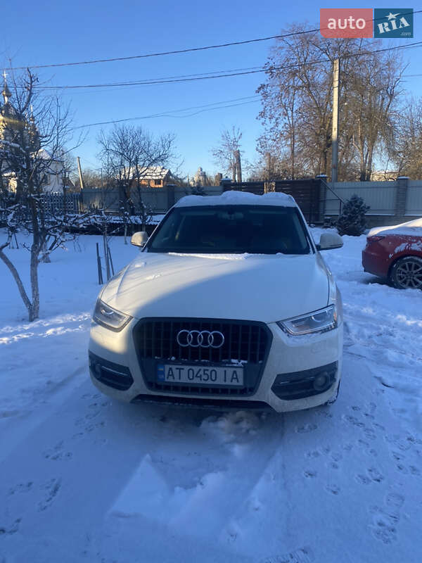 Внедорожник / Кроссовер Audi Q3 2012 в Калуше