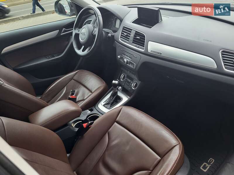 Внедорожник / Кроссовер Audi Q3 2015 в Киеве фото 7 Внедорожник / Кроссовер Audi Q3 2015 в Киеве