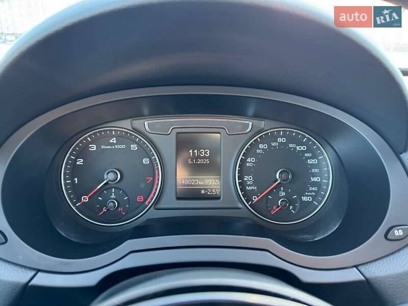 Внедорожник / Кроссовер Audi Q3 2015 в Тернополе