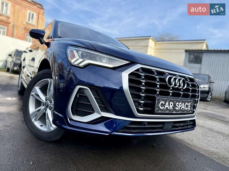 Позашляховик / Кросовер Audi Q3 2020 в Одесі