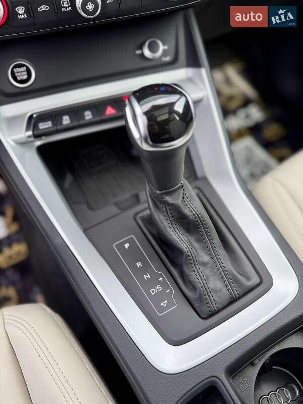 Позашляховик / Кросовер Audi Q3 2020 в Одесі