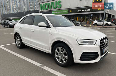 Позашляховик / Кросовер Audi Q3 2017 в 