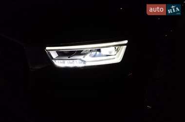 Внедорожник / Кроссовер Audi Q3 2016 в 